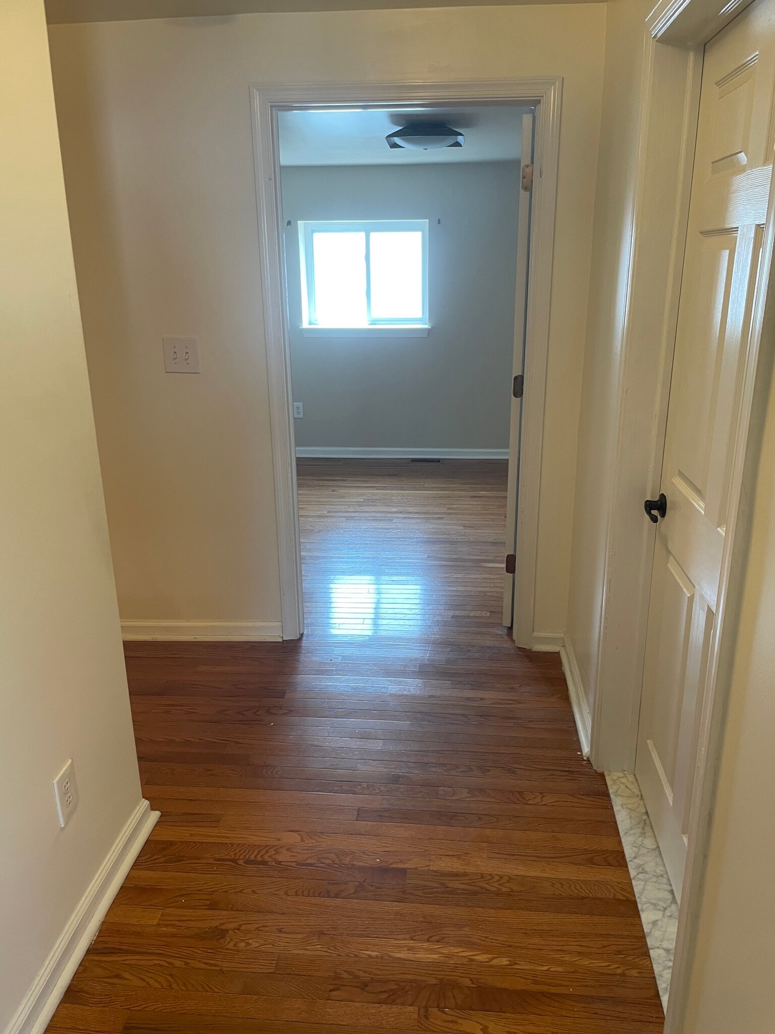 Hallway - 604 Gerritt St