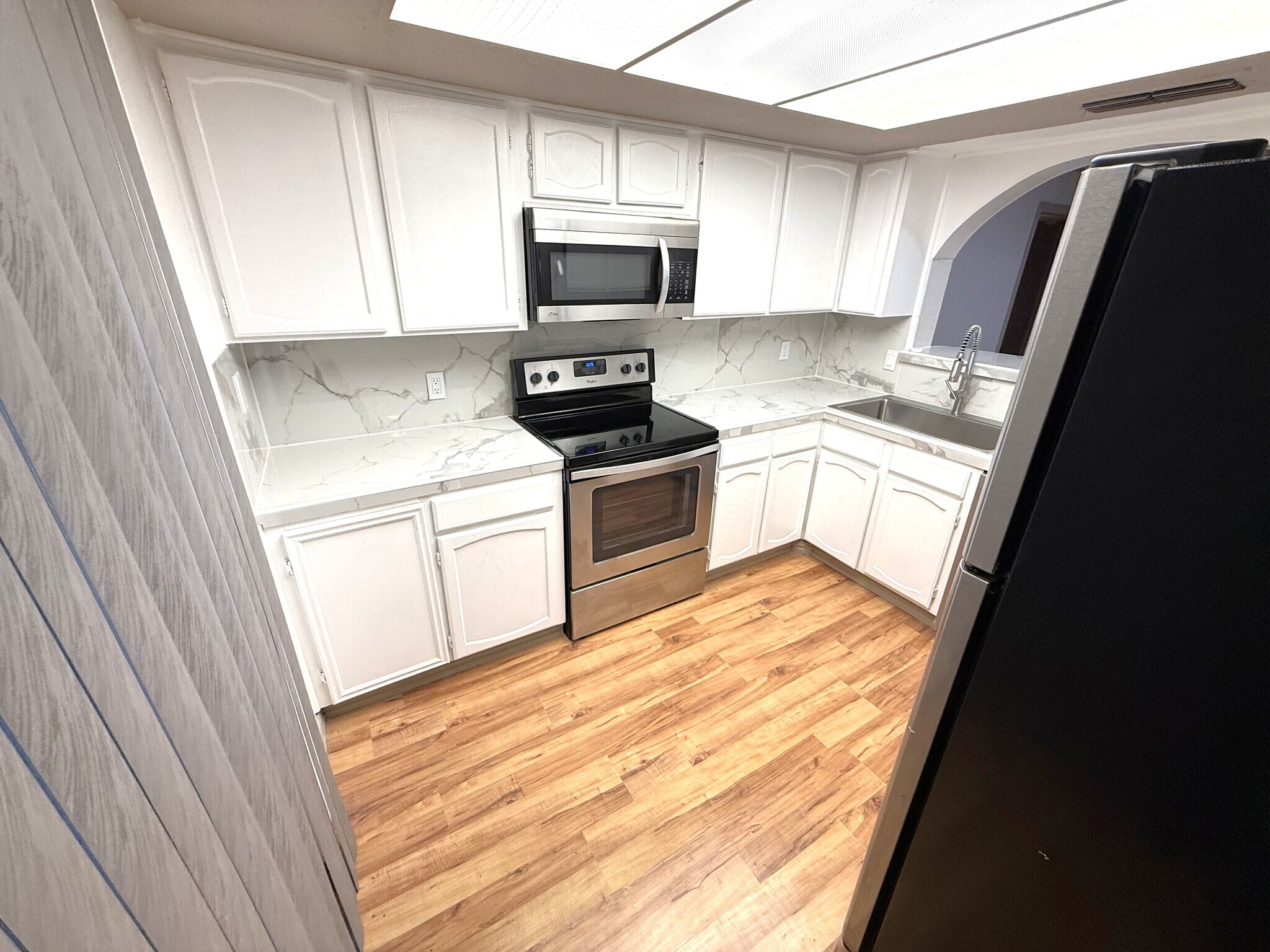 Building Photo - 4557 N O'Connor Rd