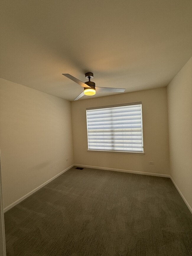 Building Photo - 4443 Monroe Ct