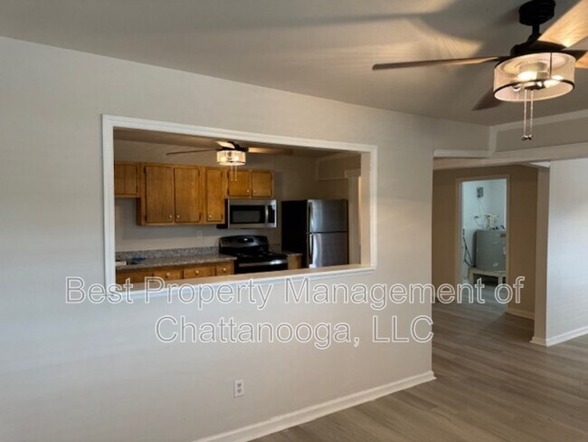 Building Photo - 2205 Rawlings St