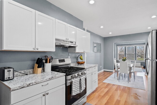 Building Photo - 1673 Calvert Ave