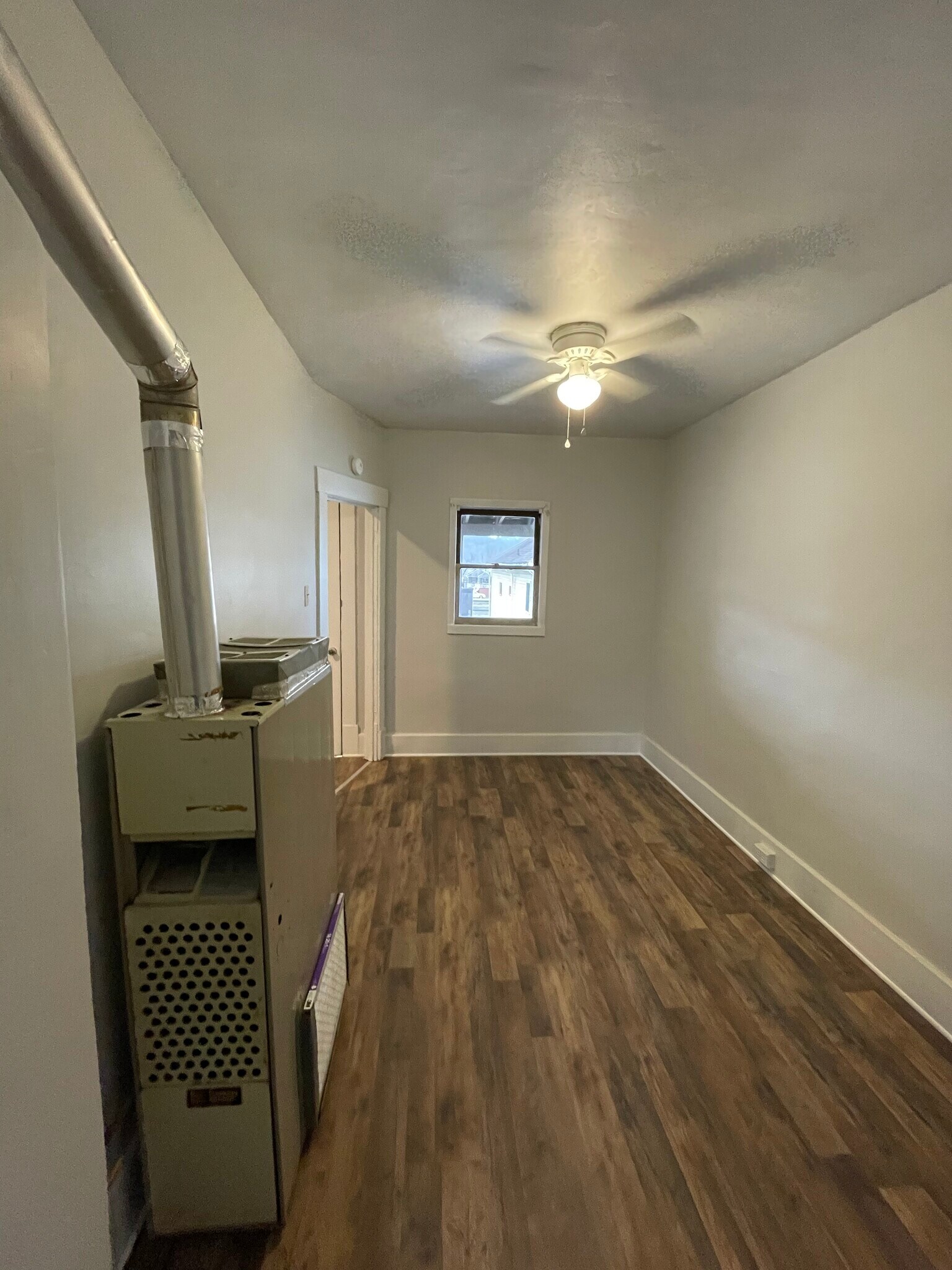 Dining room - 149 Market St