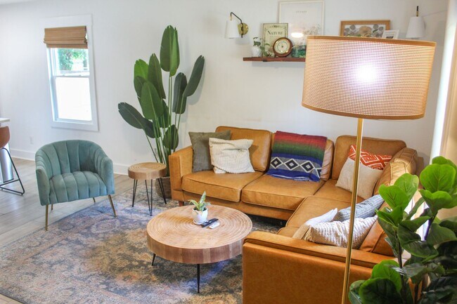 Building Photo - Renovated 3-Bedroom Single-Story Home with...