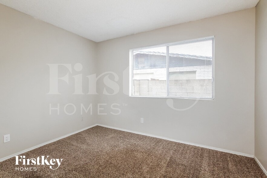 Building Photo - 9047 N 48th Ave