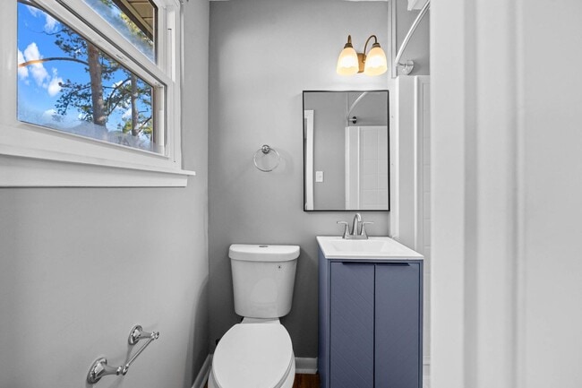 Building Photo - 3314 Lockwood Ct SW