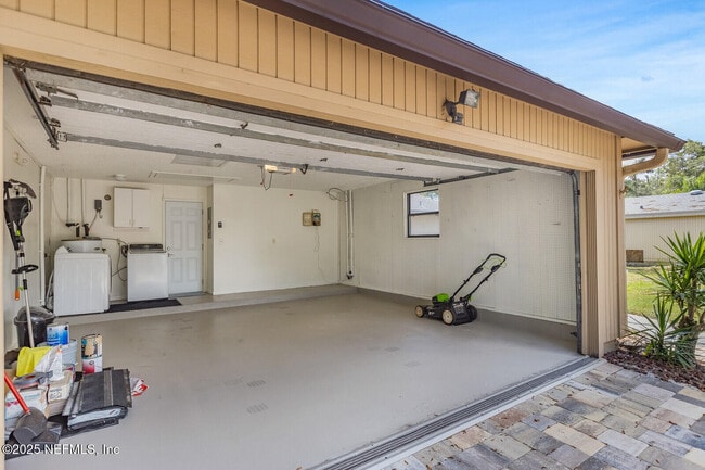 Building Photo - 4765 Marsh Hammock Dr W