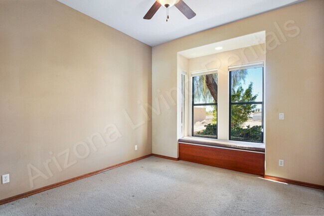 Building Photo - RESIDENTIAL ESTATES BEAUTY!