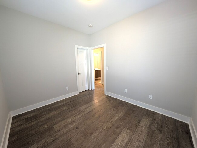 Building Photo - Stunning Contemporary 2 story, 4 bedroom, 3 full bath home is Located in the Merry Oaks Community!