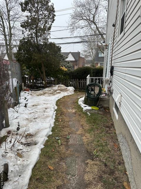 Building Photo - 162 Rolling St