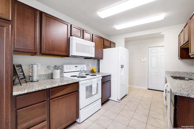 Building Photo - 130 Villa Grande