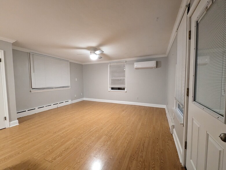 Building Photo - 333 Conshohocken State Rd