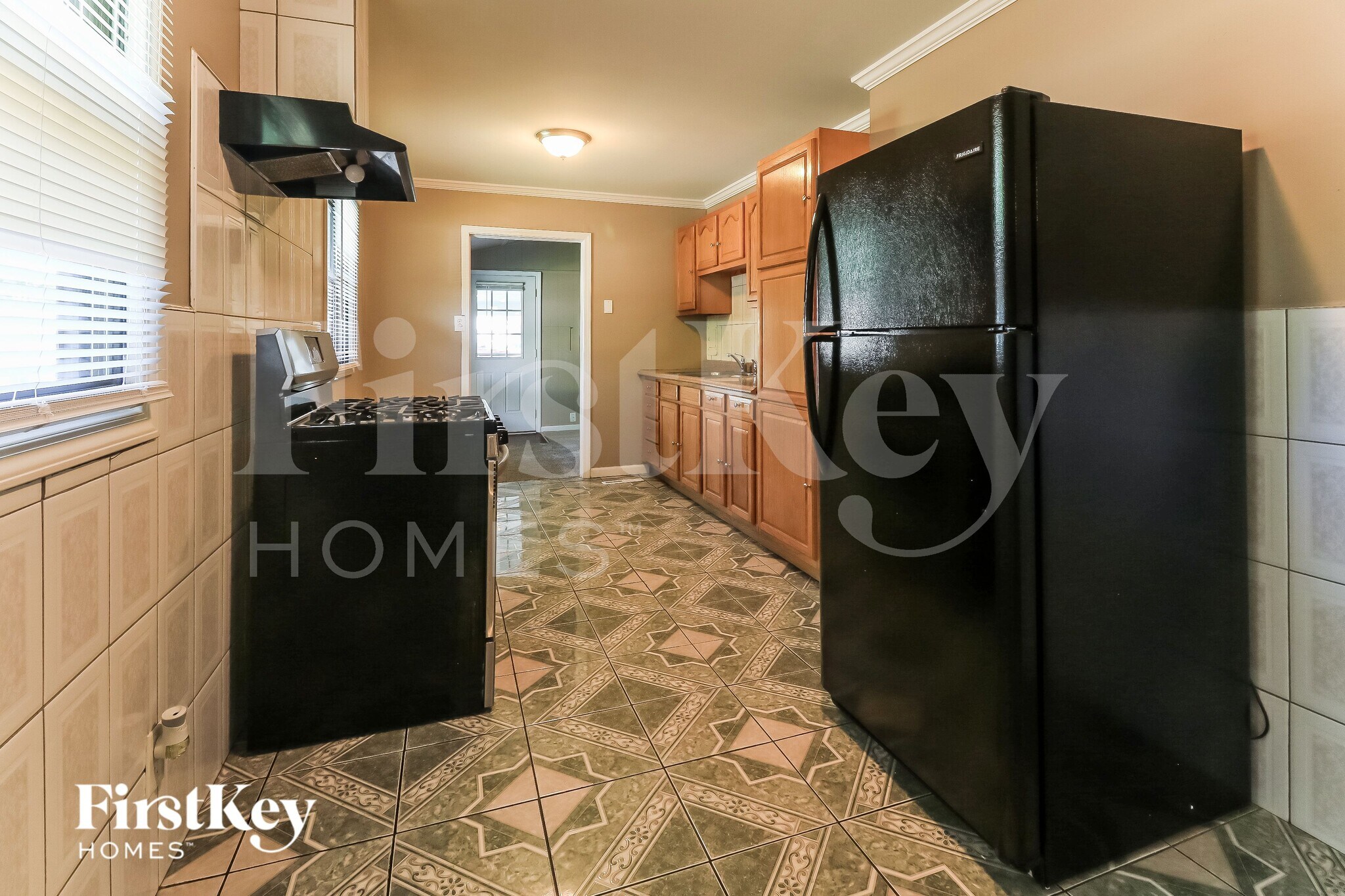 Building Photo - 67 Austin Ave