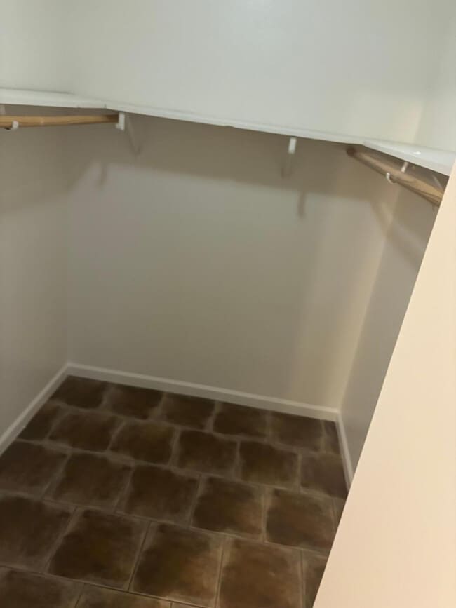 Building Photo - 321 N Horne