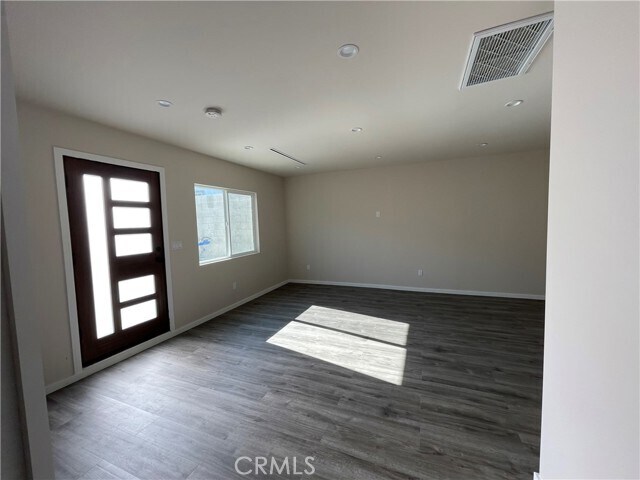 Building Photo - 10213 Quill Ave