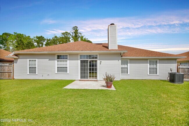 Building Photo - 4944 Greenland Hideaway Dr N