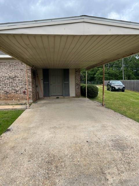 Building Photo - 5801 Creel Rd