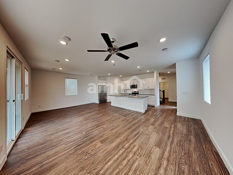 Building Photo - 9124 Crocker Pt Ct