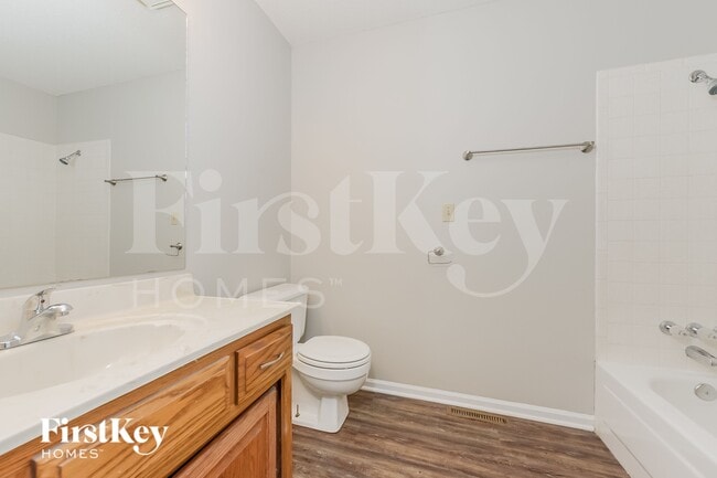 Building Photo - 18901 S Ash St