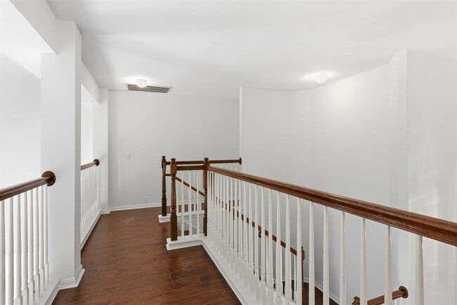 Building Photo - 11316 Cedarcliffe Dr