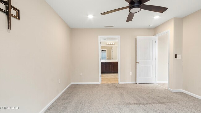 Building Photo - 7115 Shimano Way