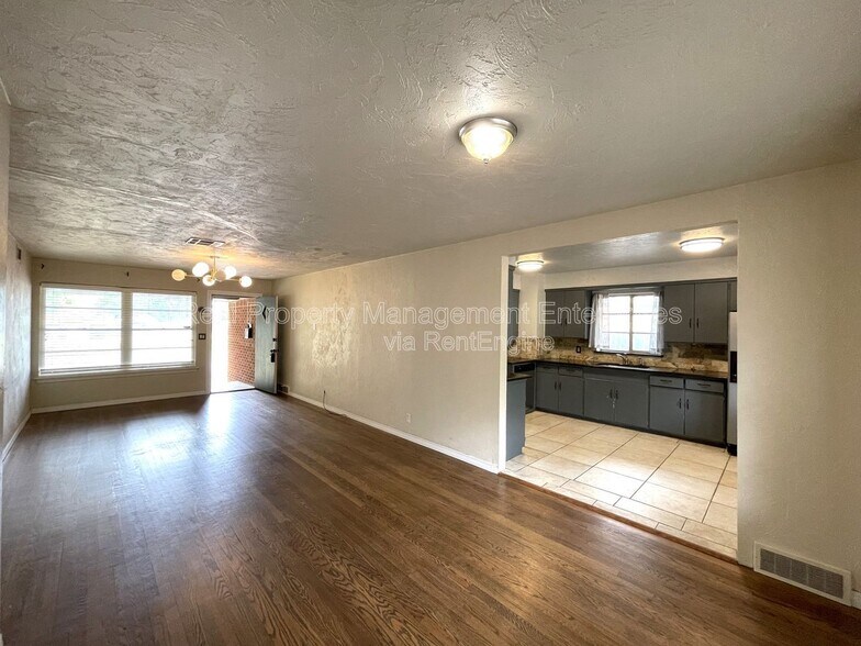 Building Photo - 2225 NW 50th St