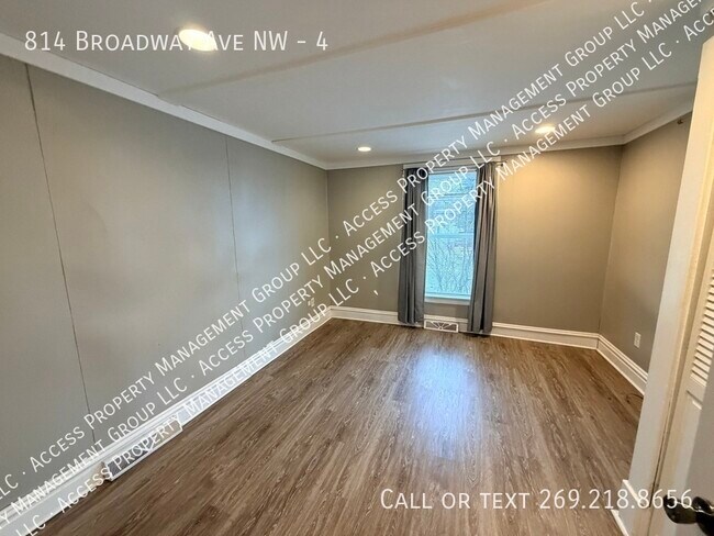 Building Photo - 814 Broadway Ave NW