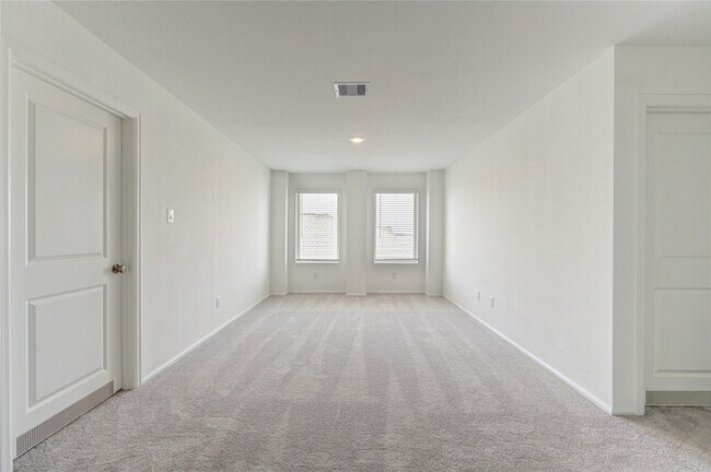 Building Photo - 3418 Spanish Oak Ln