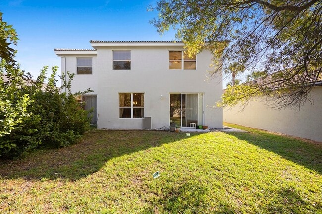 Building Photo - 18051 Rhumba Way