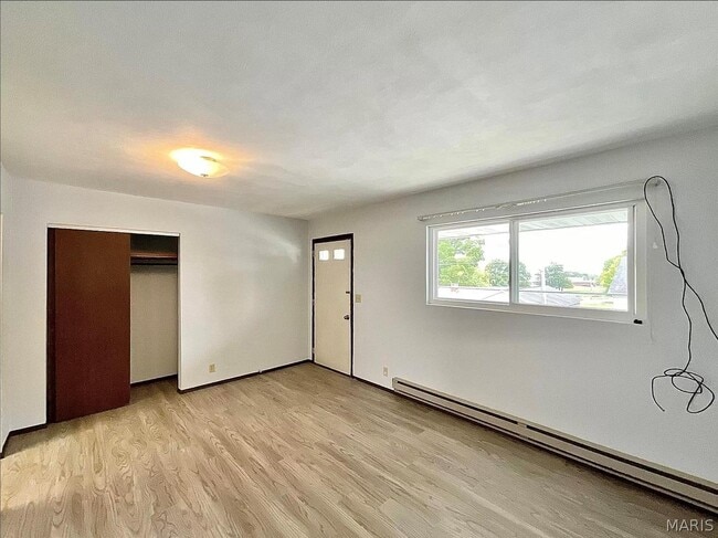 Building Photo - 106 S High St