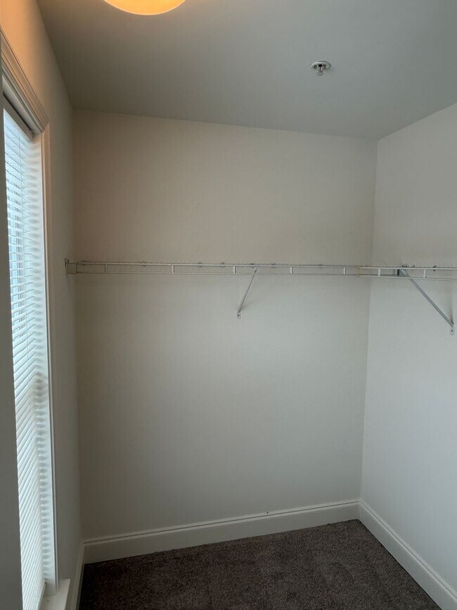 Building Photo - Spacious 4-Bedroom Townhome with Garage in Prime Columbia/Elkridge Location- PENDING APPLICANT