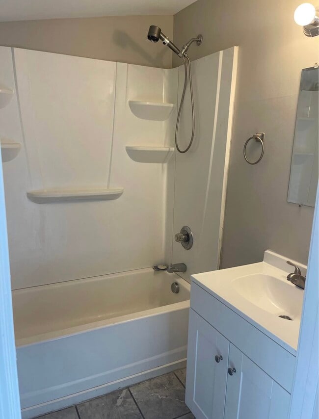 Building Photo - 1717 Campbell St