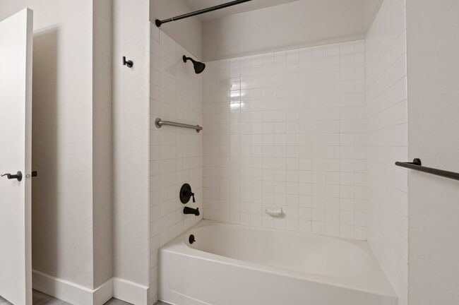 Building Photo - 10820 E 3rd Ave