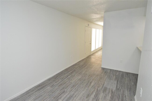 Building Photo - 5004 Castile Pl