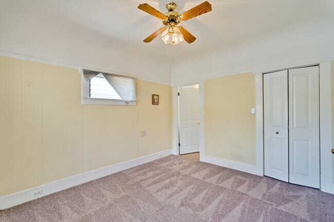 Building Photo - Single Family 3 Bed 2 Bath House in Santa ...