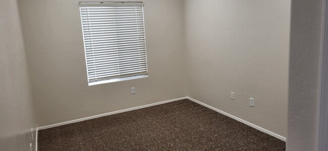 Building Photo - 3308 Flinthead Dr