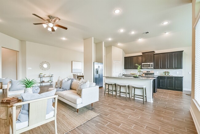 Building Photo - 12617 White Cove Dr