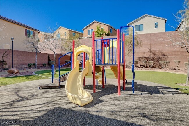 Building Photo - 10837 Hunters Green Ave