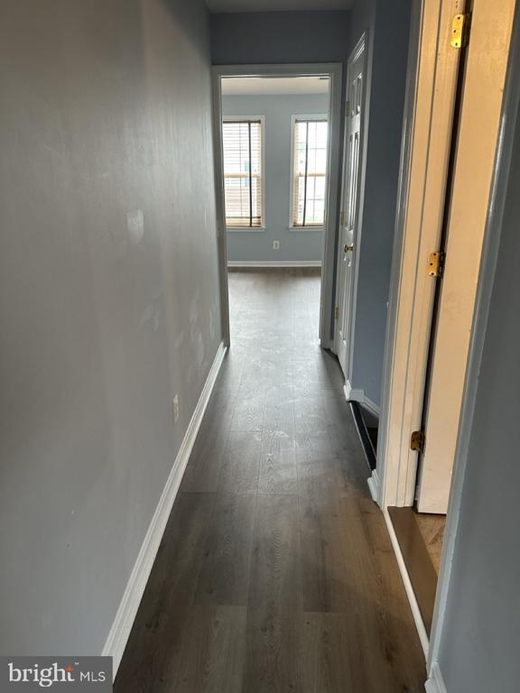 Building Photo - 22519 Maison Carree Square