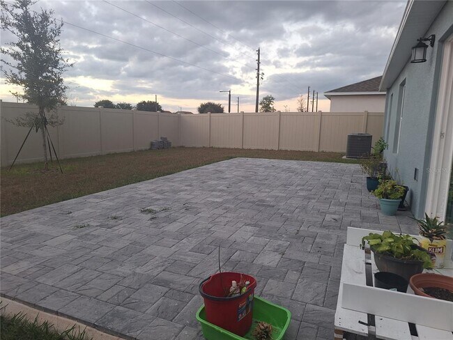 Building Photo - 2506 McKinley Dr