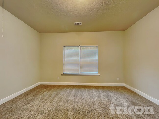 Building Photo - 124 Swinton Pond Rd