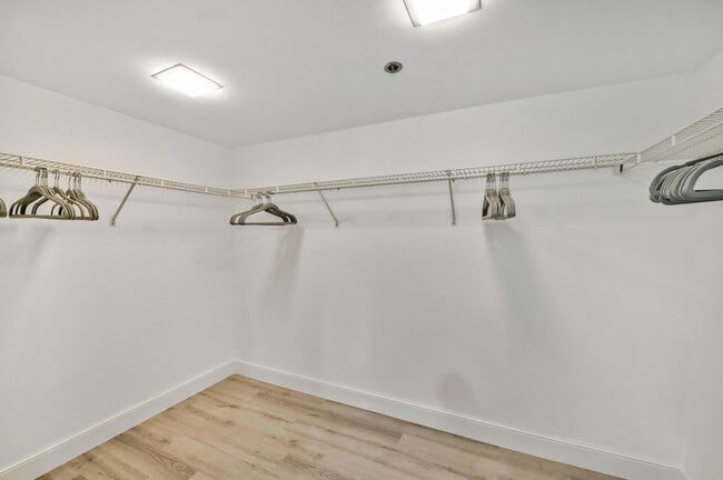 Building Photo - 4101 N Ocean Blvd