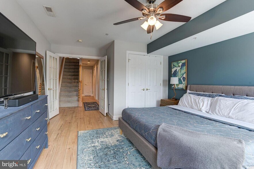 Building Photo - 81 W West St