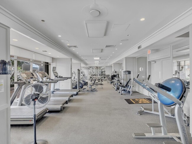 Building Photo - 11 Island Ave