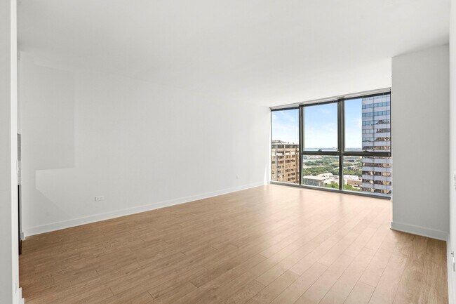 Building Photo - 179 N Garland Ct