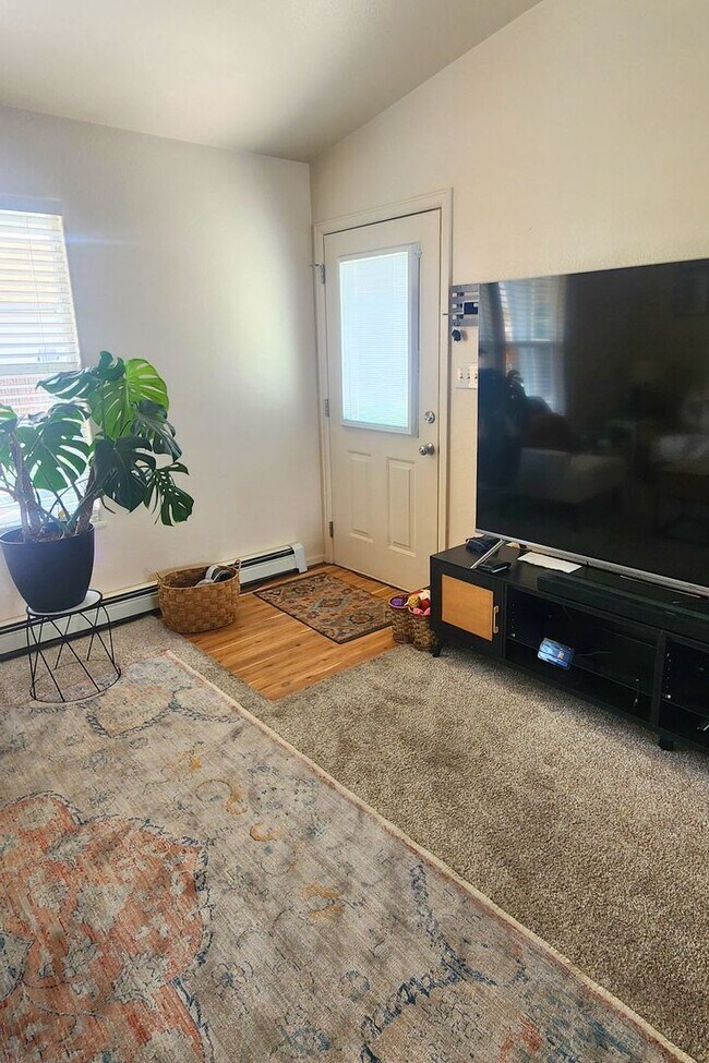 Building Photo - 3 Bed/2 Bath Home in Orchard Mesa with Fen...