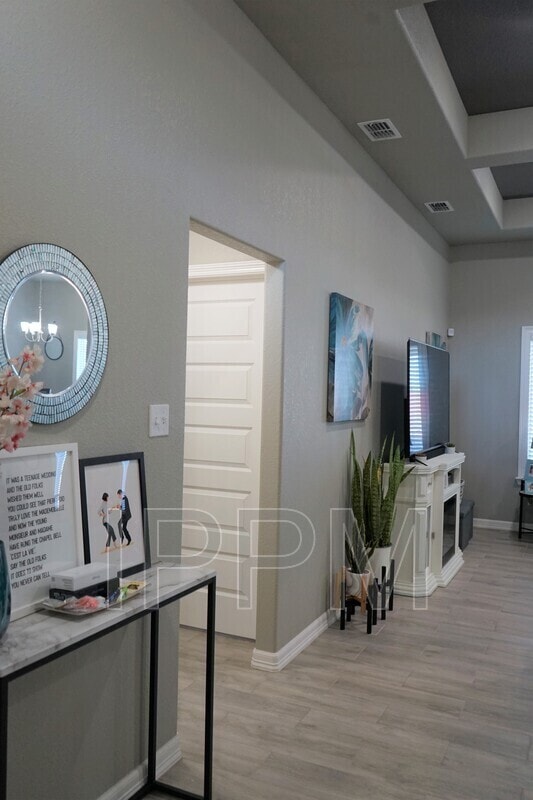 Building Photo - 2234 S Christian Cir