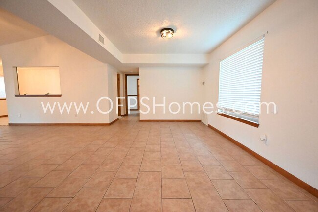 Building Photo - Ranch Style Home in Niceville