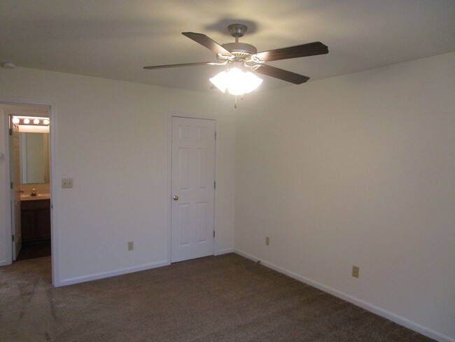 Building Photo - 3508-3510 Delmar Ct.