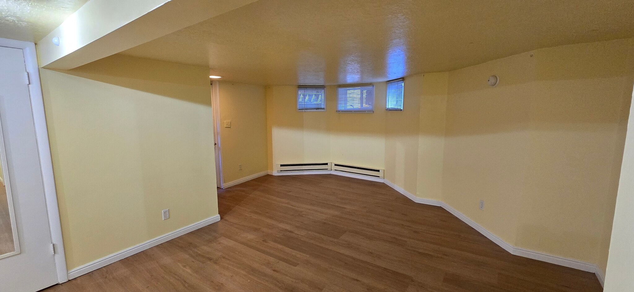 Building Photo - 1057 S 900 E
