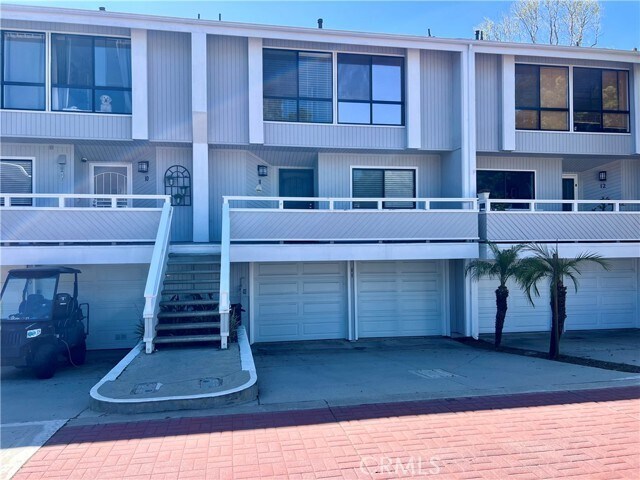 Building Photo - 11 Baruna Ct